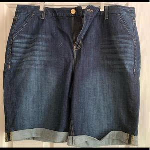 Lane Bryant Jean Bermuda NWOT